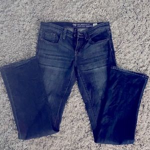 Women’s very sexy gap jeans.
